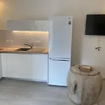 4* Posta / Butiga Couples Only דירה